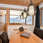 Panoramahof Bergglueck Апартаменты *