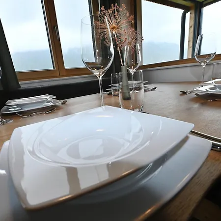 Апартаменты Panoramahof Bergglueck Меллау